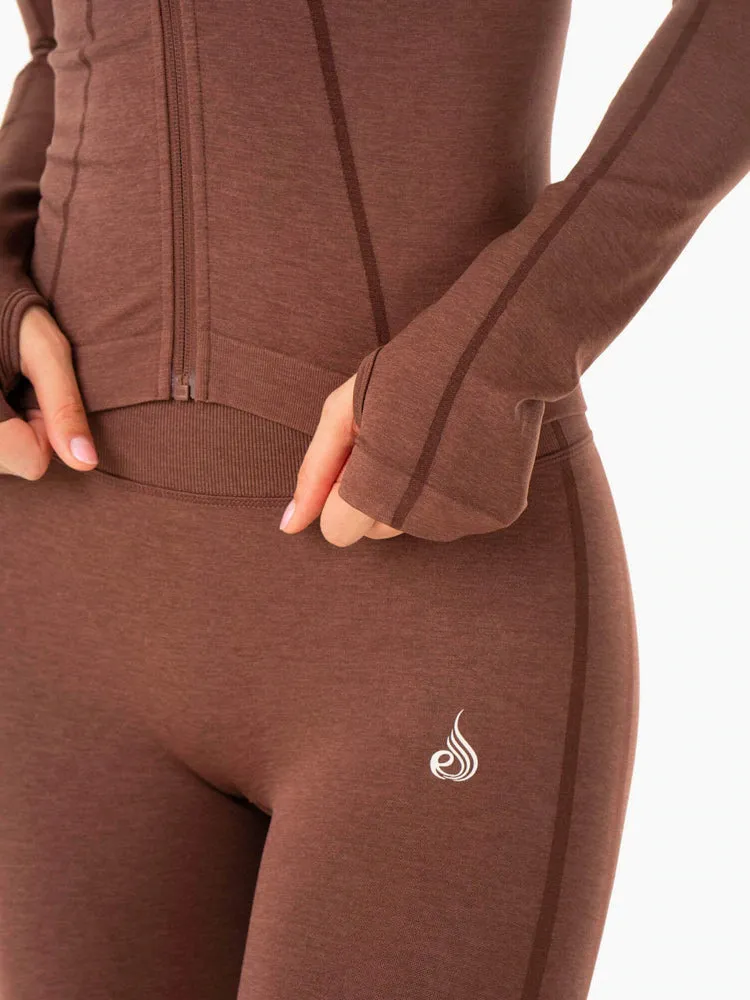 ENHANCE SEAMLESS ZIP UP JACKET CHOCOLATE