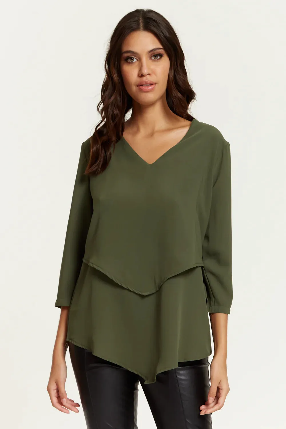 Hoxton Gal 3/4 Sleeves V Neck Layered Relaxed Fit Top