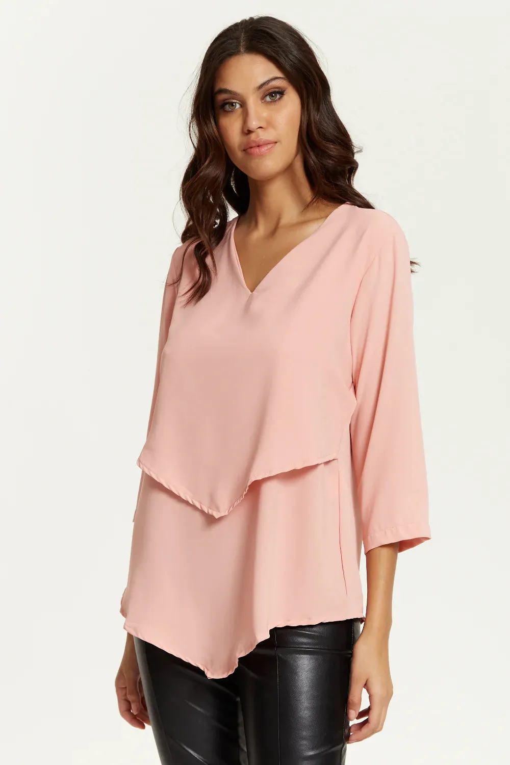 Hoxton Gal 3/4 Sleeves V Neck Layered Relaxed Fit Top