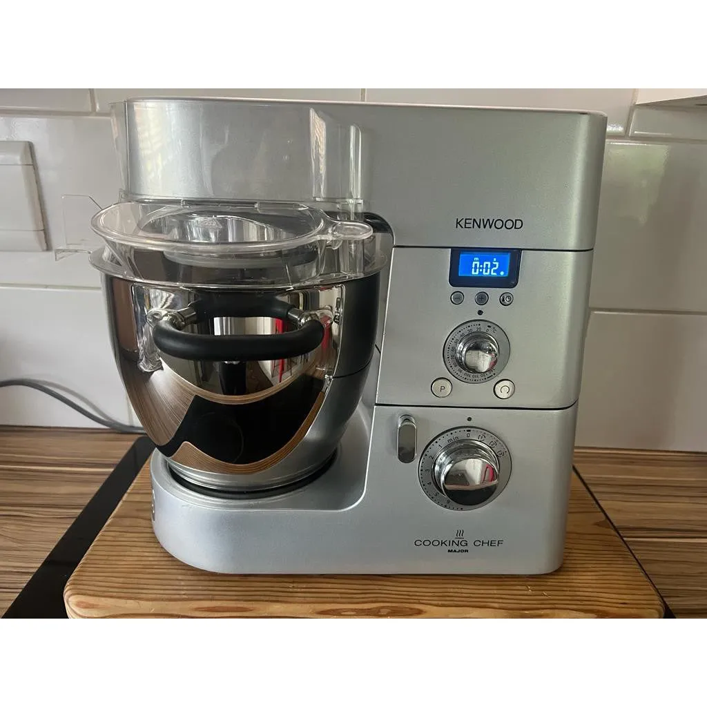 Pre-Loved Kenwood Cooking Chef Major KM070 Stand Mixer with Attachments