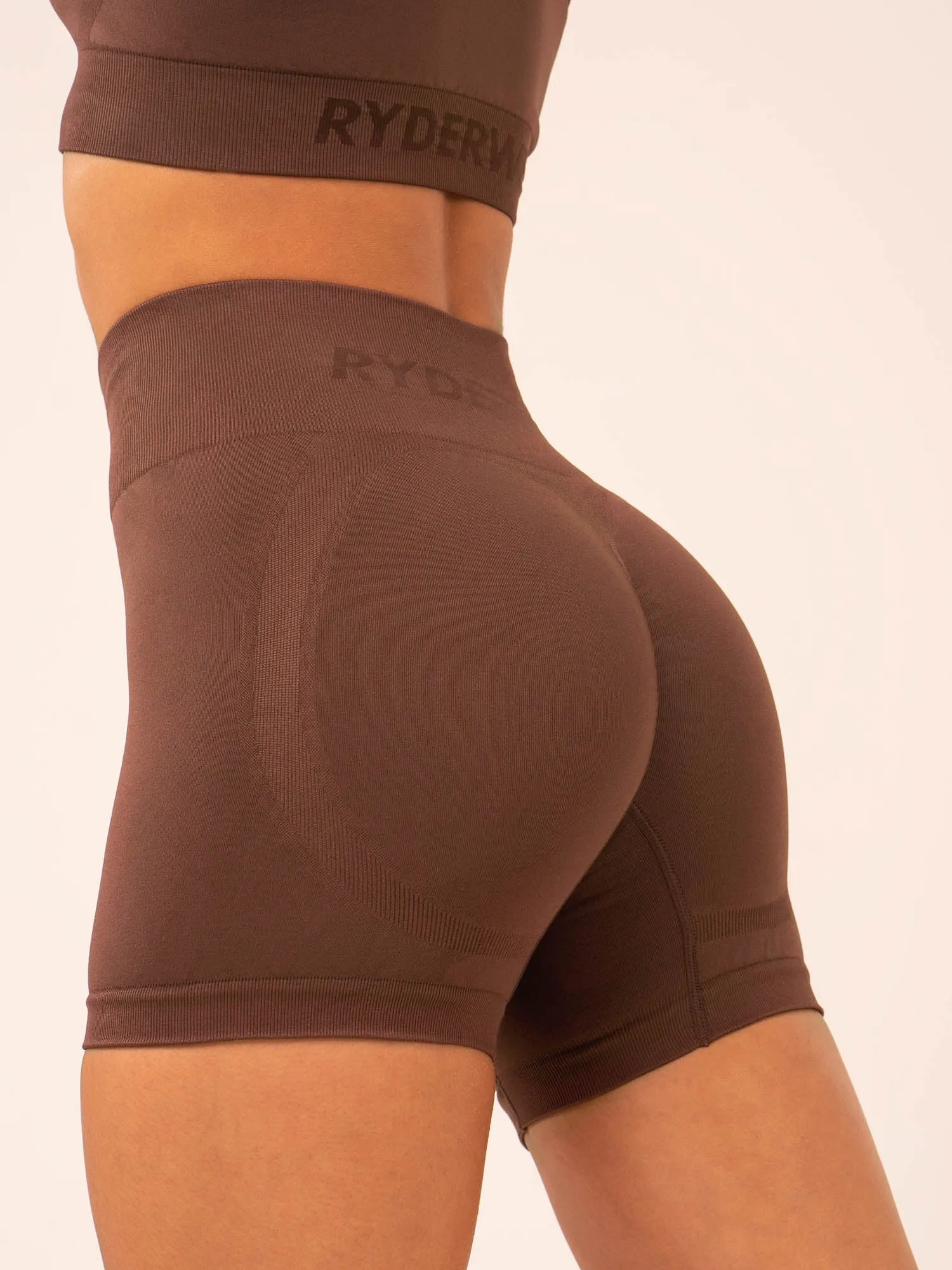 Lift Scrunch Seamless Shorts - Chocolate