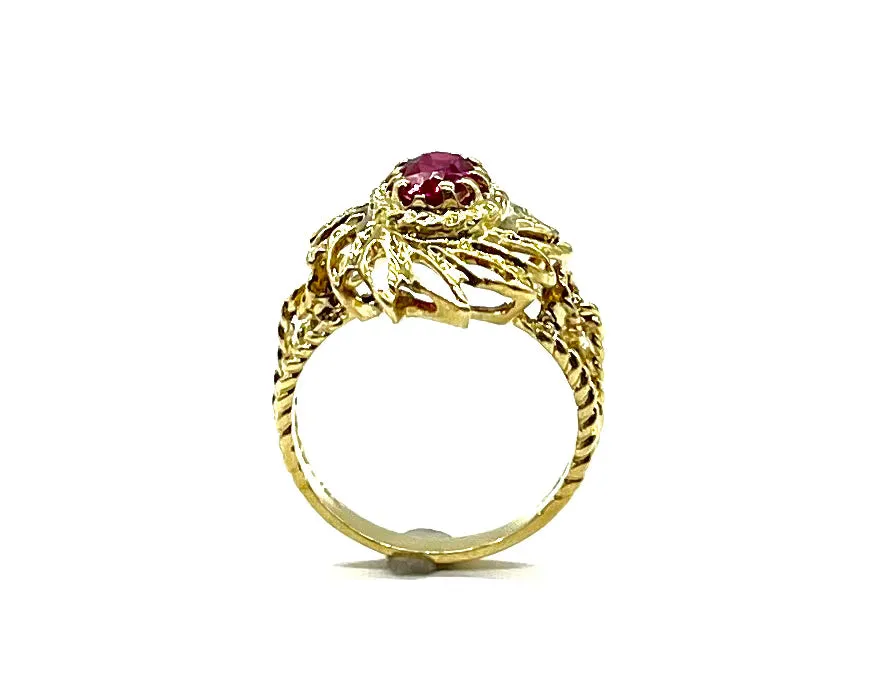 Ruby Ring in 18k Gold