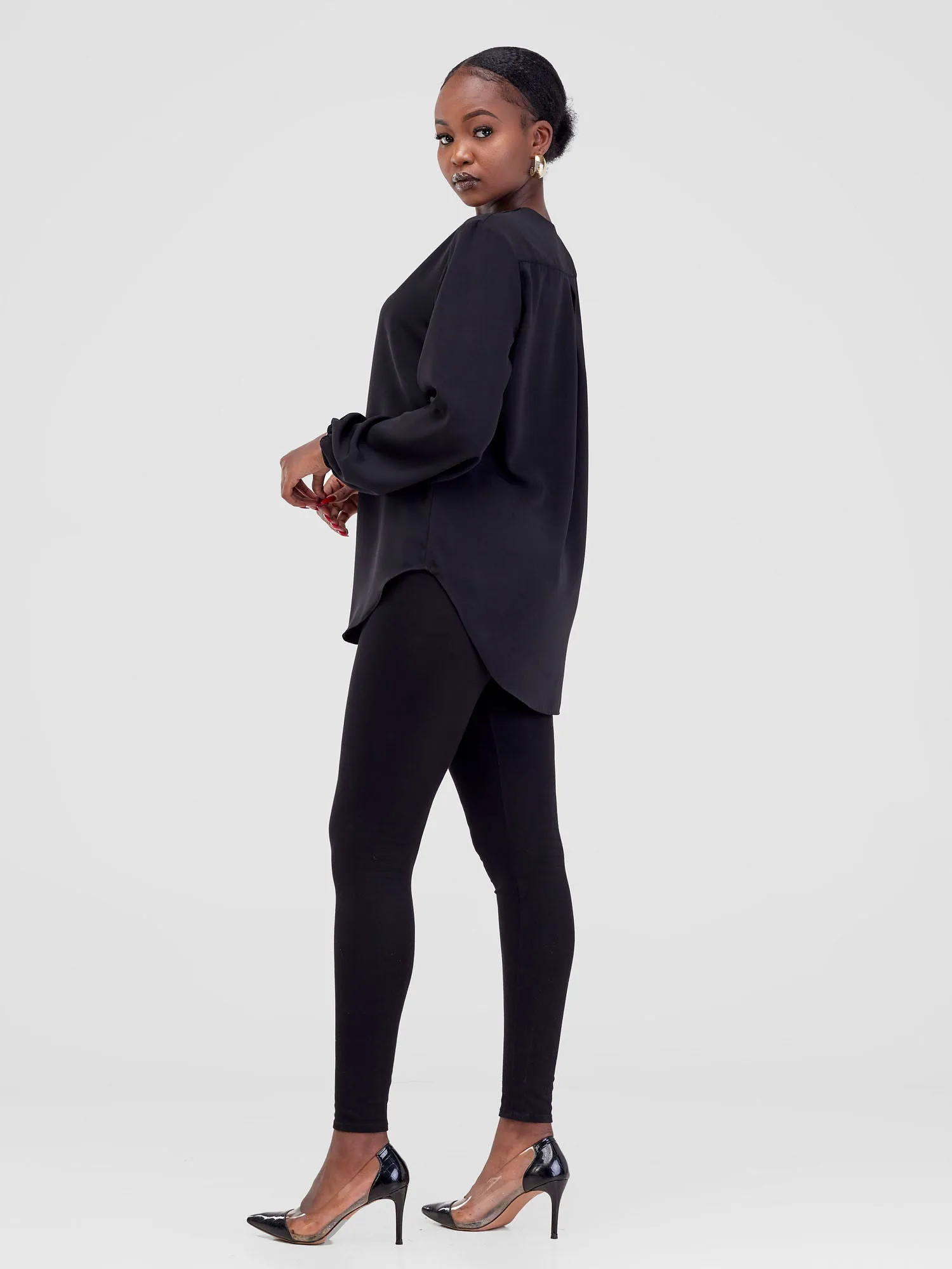 Vivo Dua Long Bishop Sleeve Top - Black